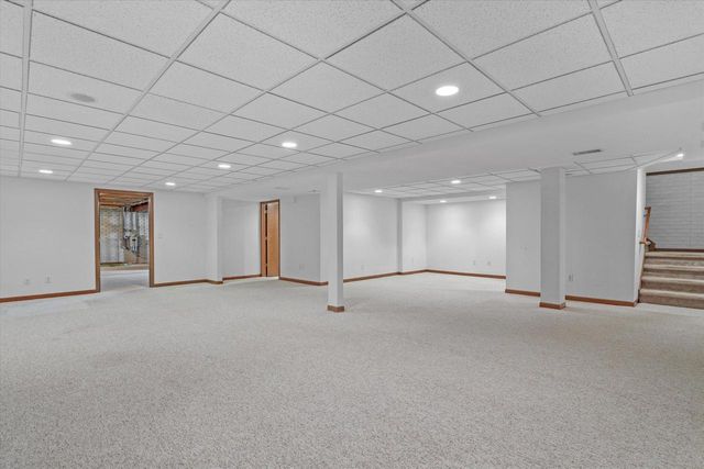 7930 S 47th STREET, Franklin, WI 53132