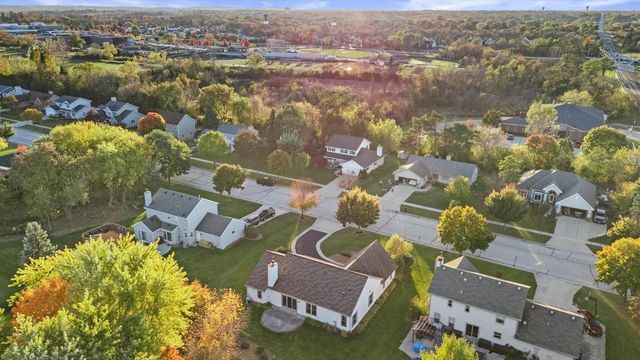 7930 S 47th STREET, Franklin, WI 53132