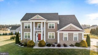 1073 HALLMARK DR, Martinsburg, WV 25403