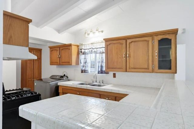 947 S Arizona Avenue, Los Angeles, CA 90022