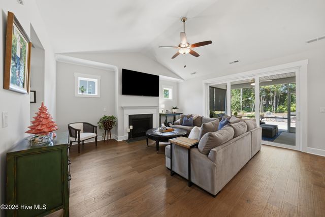 1029 Summer Wind Drive, Wilmington, NC 28411