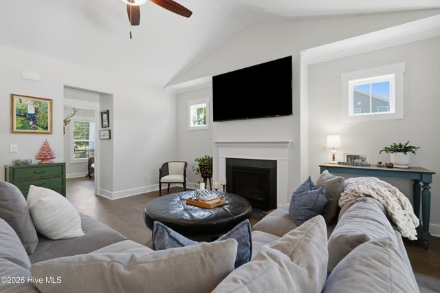 1029 Summer Wind Drive, Wilmington, NC 28411