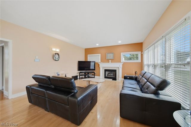 5163 Bayside Lake Boulevard, Stow, OH 44224