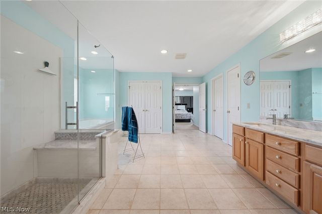 5163 Bayside Lake Boulevard, Stow, OH 44224