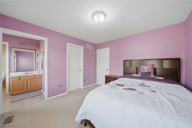 5163 Bayside Lake Boulevard, Stow, OH 44224
