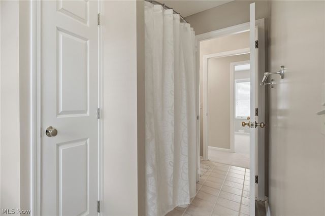 5163 Bayside Lake Boulevard, Stow, OH 44224