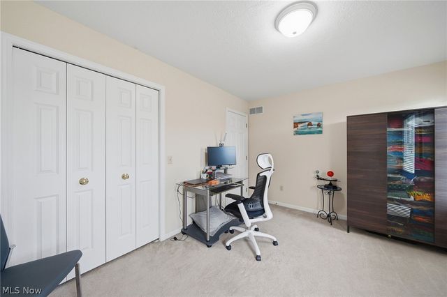 5163 Bayside Lake Boulevard, Stow, OH 44224