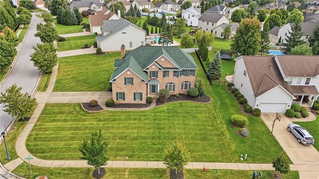 5163 Bayside Lake Boulevard, Stow, OH 44224