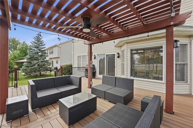 5163 Bayside Lake Boulevard, Stow, OH 44224