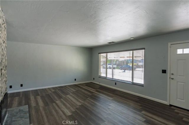 27 Emerald Drive, Merced, CA 95340