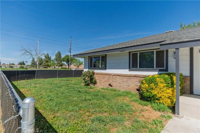 27 Emerald Drive, Merced, CA 95340