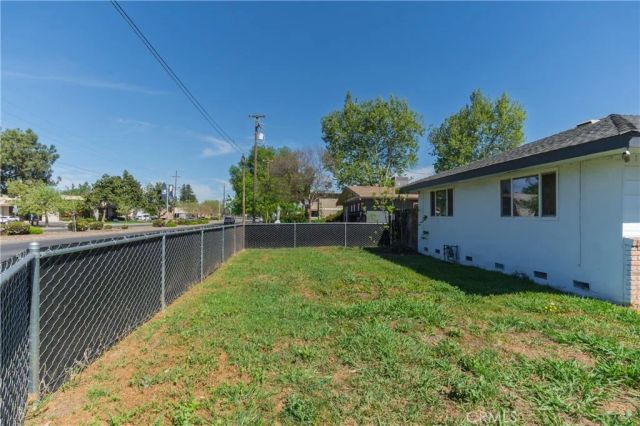 27 Emerald Drive, Merced, CA 95340