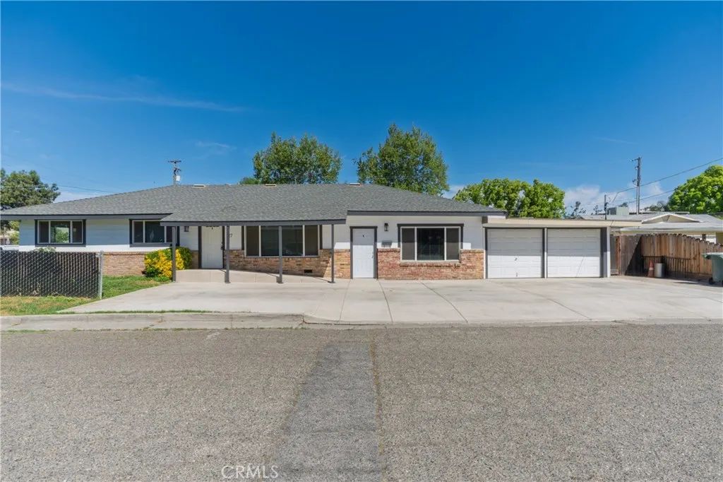 27 Emerald Drive, Merced, CA 95340