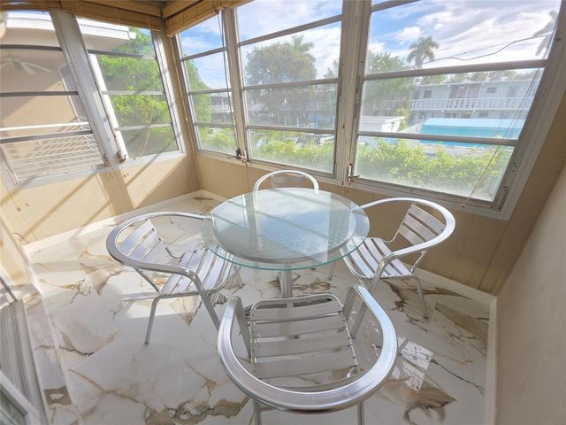 2131 NE 42nd Court 208e, Lighthouse Point, FL 33064