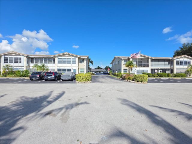 2131 NE 42nd Court 208e, Lighthouse Point, FL 33064