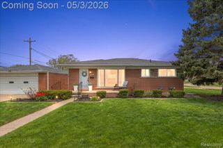 18241 Airport, Fraser, MI 48026