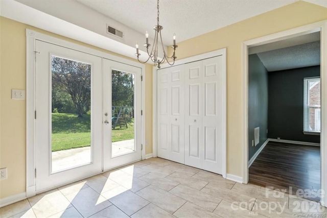 11610 Charnwood Court, Charlotte, NC 28277