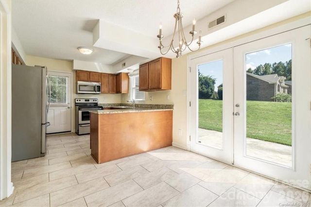 11610 Charnwood Court, Charlotte, NC 28277