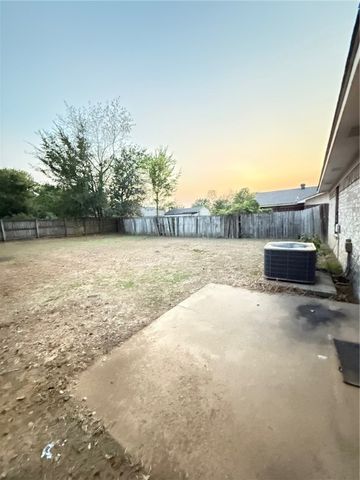 1306 E L Street, Russellville, AR 72801