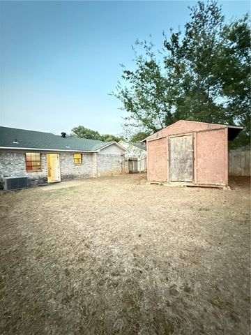 1306 E L Street, Russellville, AR 72801