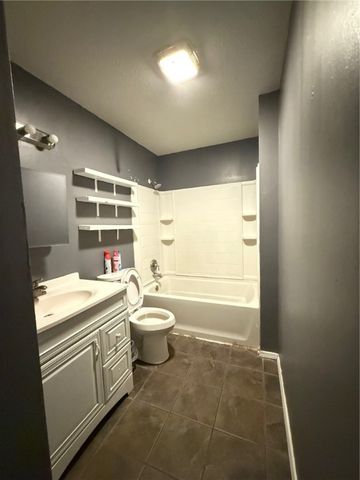 1306 E L Street, Russellville, AR 72801