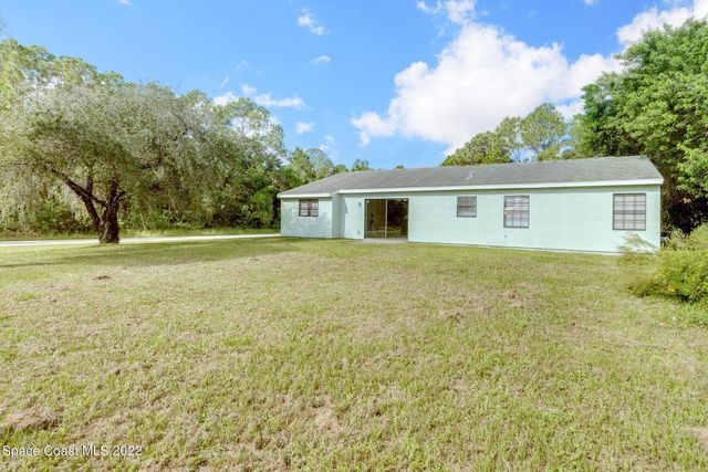 201 Jefferson Avenue NW, Palm Bay, FL 32907