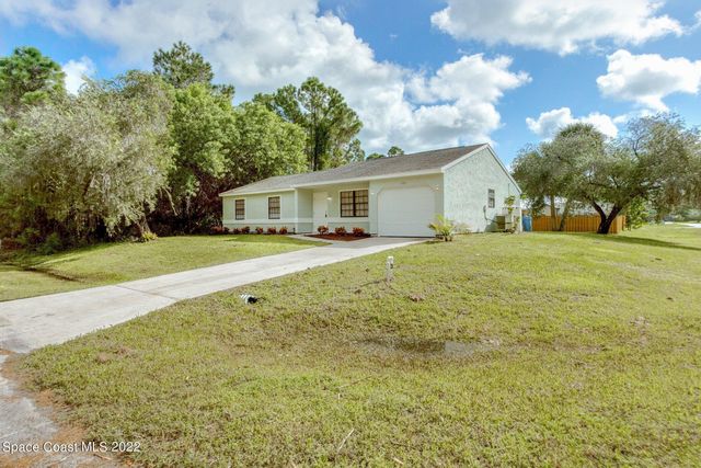 201 Jefferson Avenue NW, Palm Bay, FL 32907