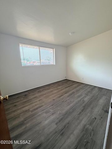 6973 E Calle Neptuno, Tucson, AZ 85710