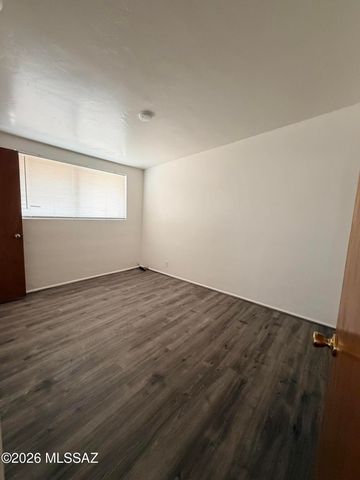 6973 E Calle Neptuno, Tucson, AZ 85710