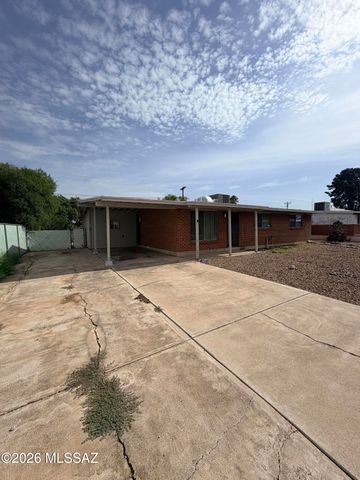 6973 E Calle Neptuno, Tucson, AZ 85710