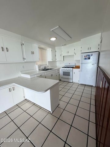 6973 E Calle Neptuno, Tucson, AZ 85710