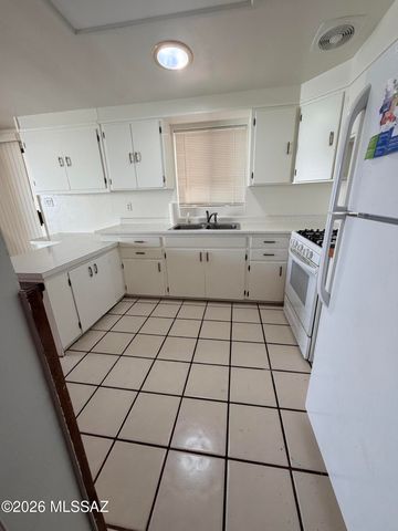 6973 E Calle Neptuno, Tucson, AZ 85710