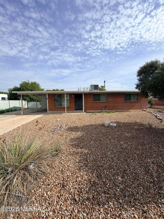 6973 E Calle Neptuno, Tucson, AZ 85710