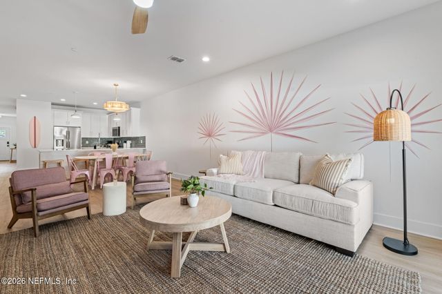 923 2ND Avenue S, Jacksonville Beach, FL 32250