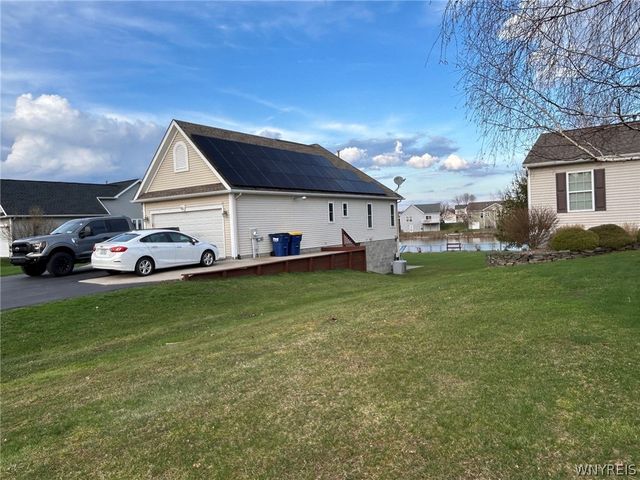 6180 Lillypond Way, Ontario, NY 14519