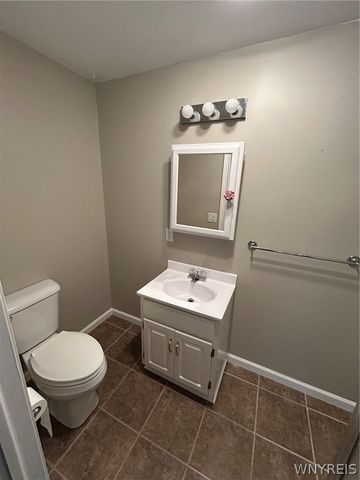 6180 Lillypond Way, Ontario, NY 14519