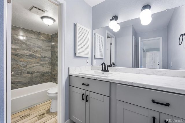 14602 E 2nd Avenue 204C, Aurora, CO 80011