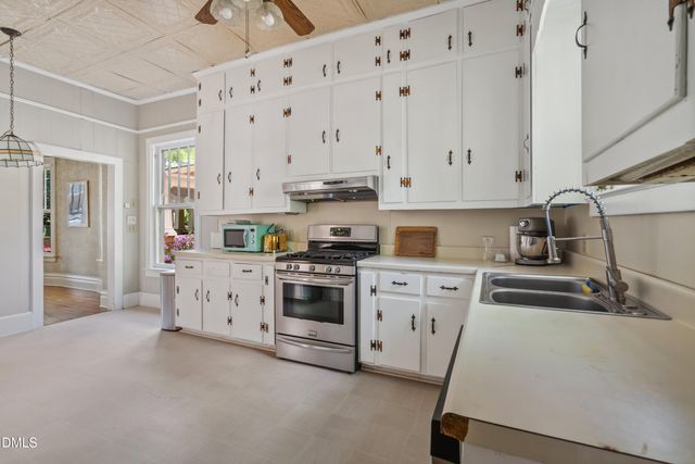 116 Hawthorne Road, Raleigh, NC 27605