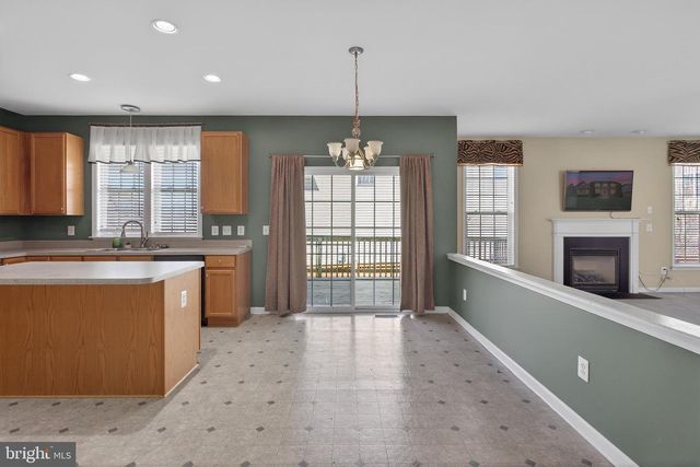 4 TURNER CT, Berryville, VA 22611