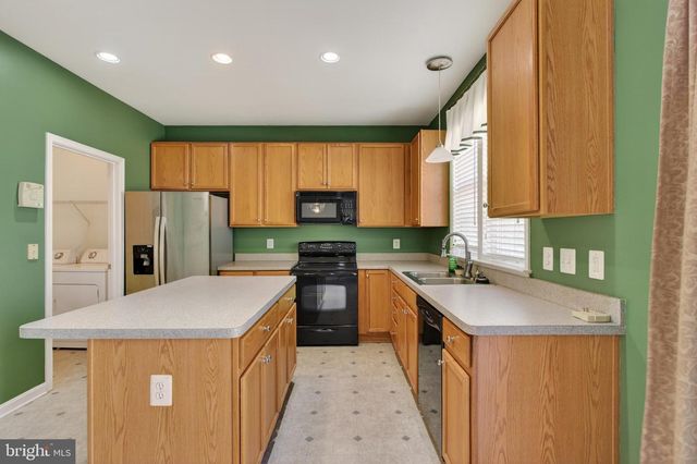 4 TURNER CT, Berryville, VA 22611