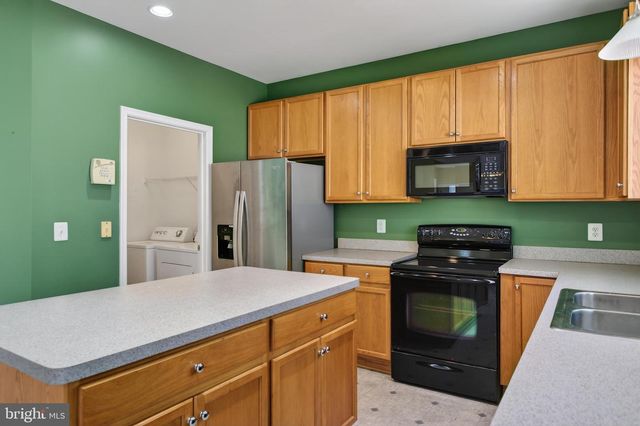 4 TURNER CT, Berryville, VA 22611