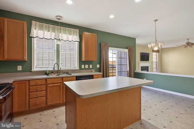 4 TURNER CT, Berryville, VA 22611