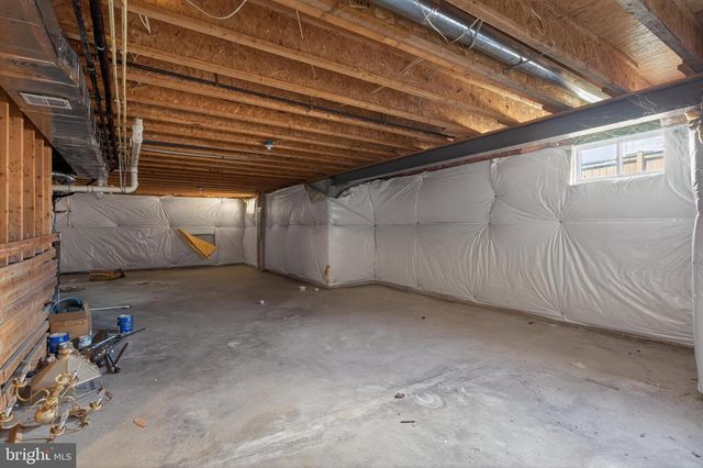 4 TURNER CT, Berryville, VA 22611