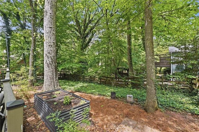 2847 Saddlebrook Way NW, Marietta, GA 30064