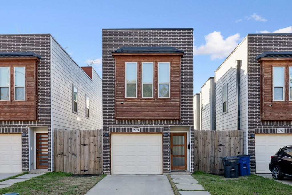 2224 Dyson Street, Dallas, TX 75215