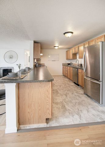 1925 28th, Longview, WA 98632