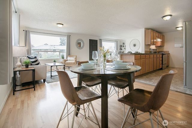 1925 28th, Longview, WA 98632