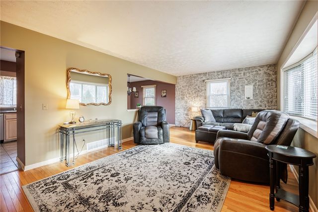 530 Westside Drive, Gates, NY 14624