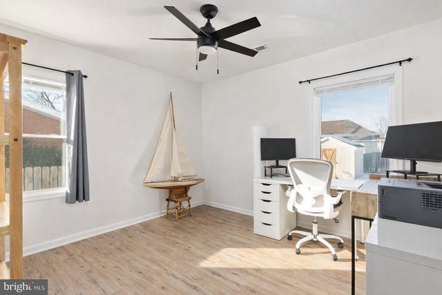 511 W 13TH ST, Front Royal, VA 22630