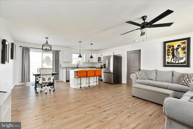 511 W 13TH ST, Front Royal, VA 22630